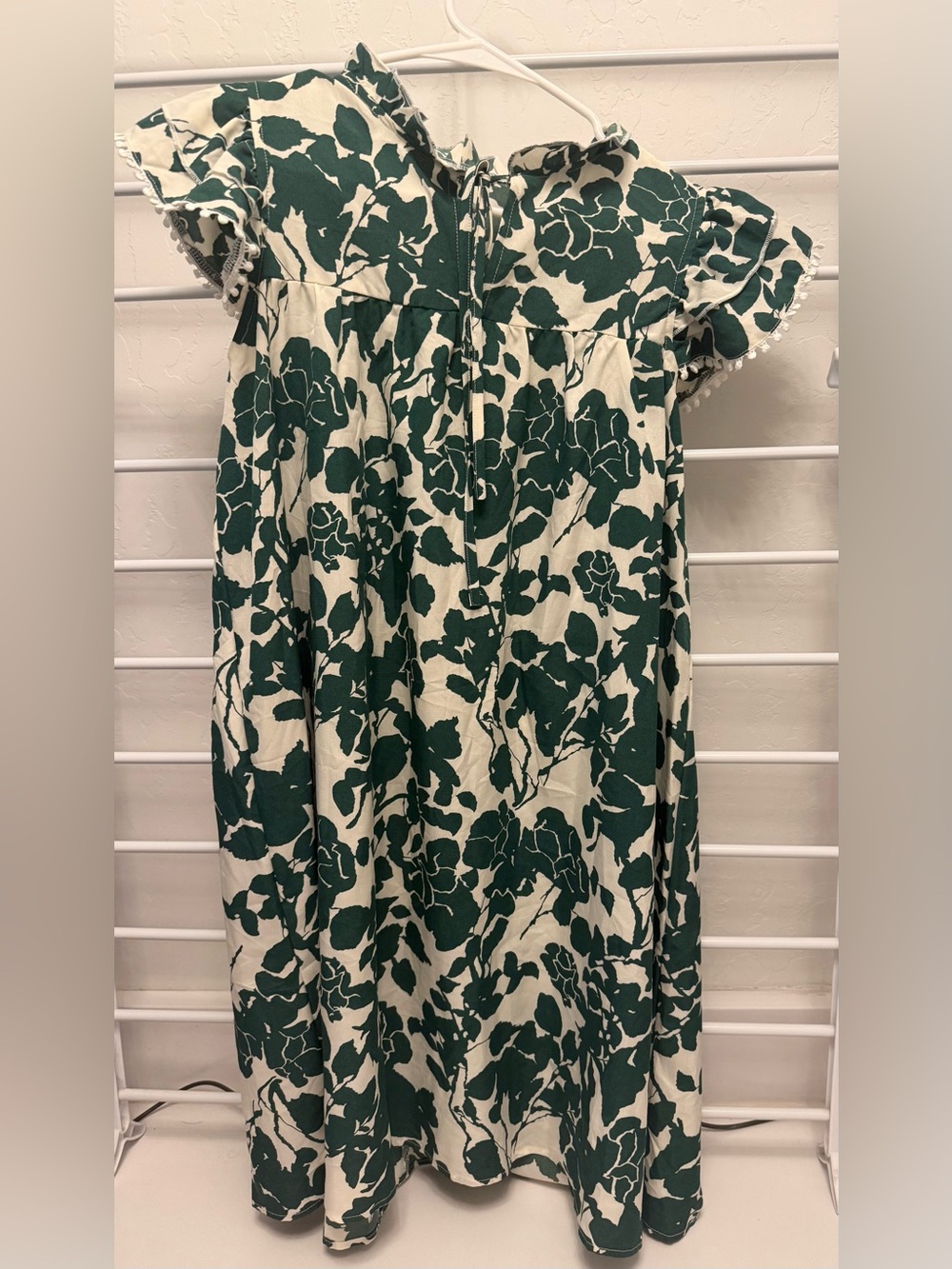 Green and White Floral Puff-Sleeve Women’s Dress